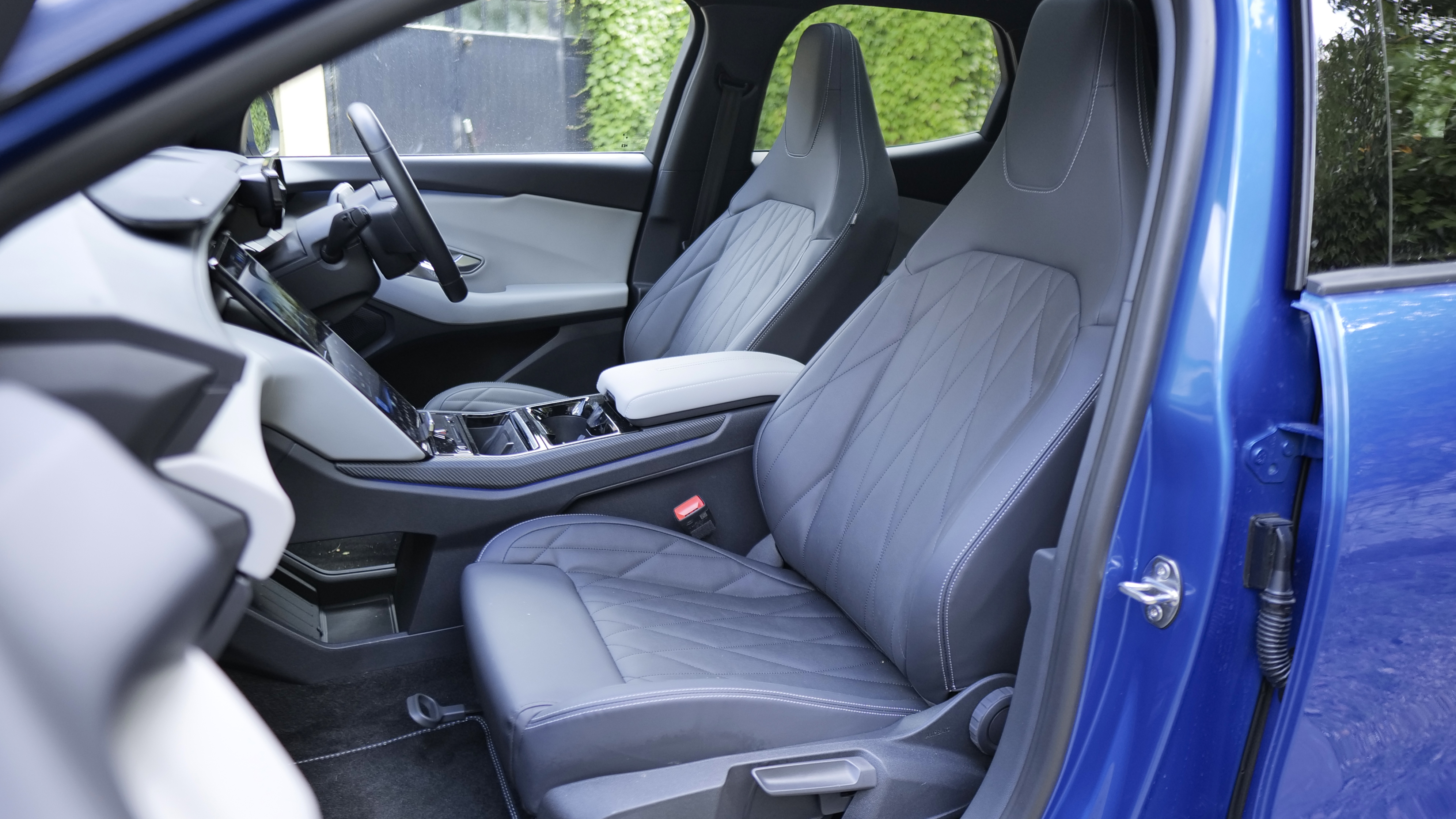 FORD CAPRI ESTATE 140kW Premium 58kWh 5dr Auto